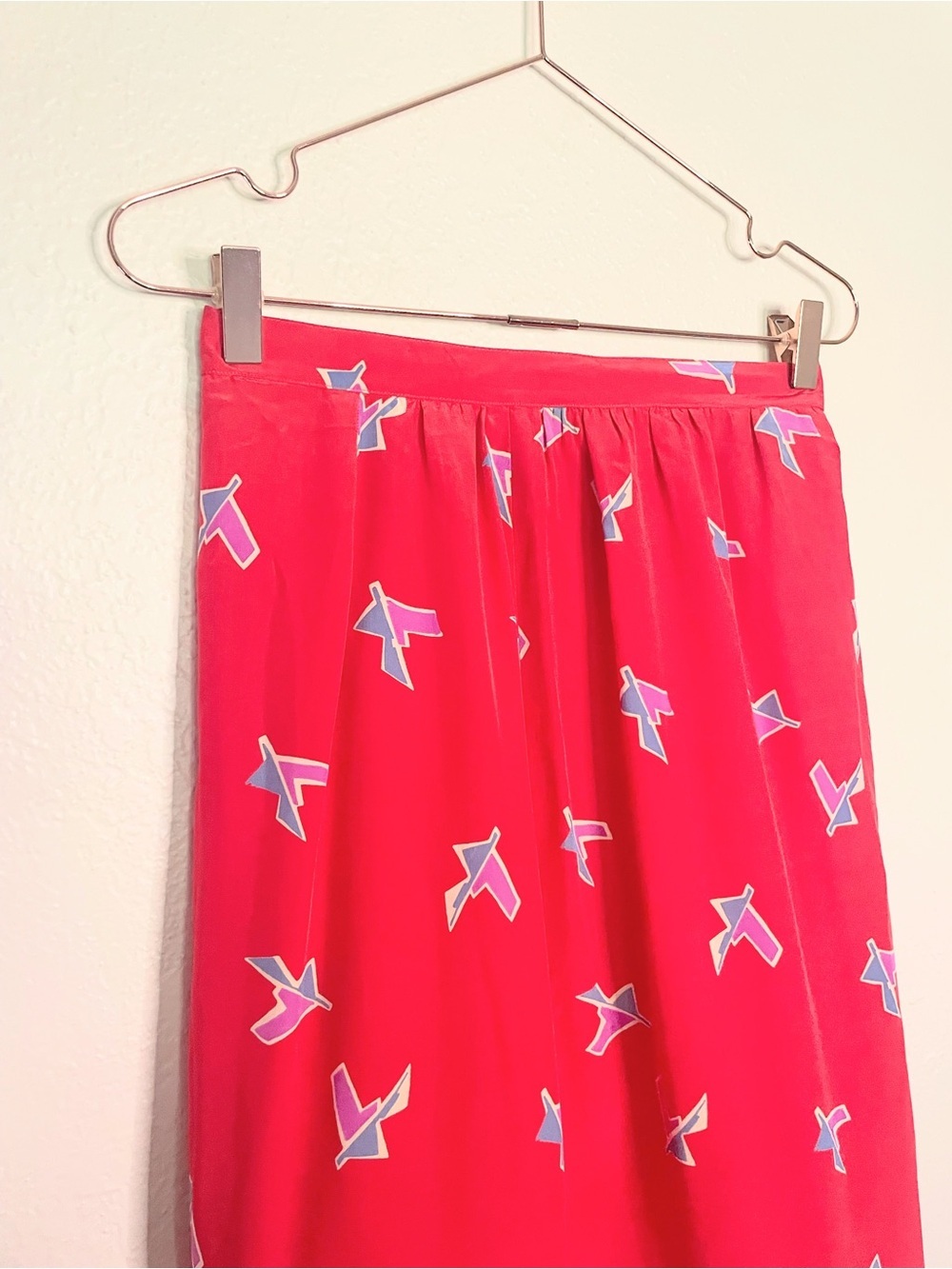 Vintage Red 100% Silk Geometric Print Midi Skirt Size 10 - Picture 3 of 8